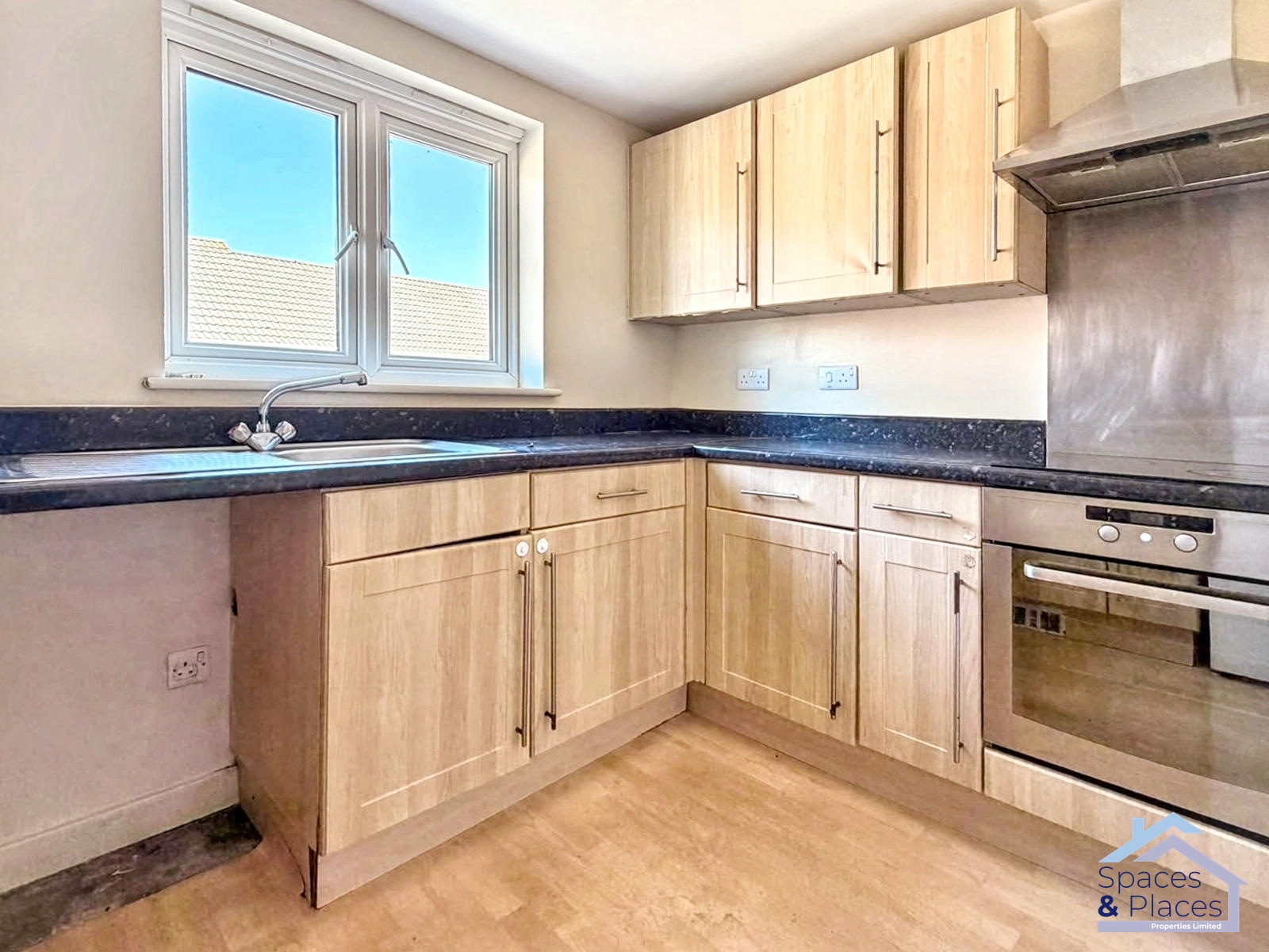 2 Bedroom, 1 Bathroom, First Floor Flat, Macfarlane Chase 2 Bedroom, 1 Bathroom, First Floor Flat, Macfarlane Chase